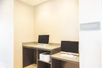 La Quinta Inn & Suites by Wyndham Memphis Downtown - Business