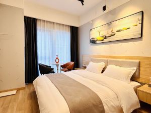 Chengdu Hujing Shangjin Hotel (Xibo City Xinglong Lake Branch)