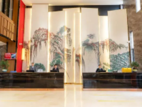 Rucheng Qianjun Grand Hotel