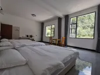 Shennonggu Qingyuan No.11 Homestay - balcony