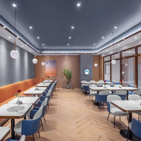 Lan Meijing Hotel (Xiangyang Wanda Plaza Wuzhong)