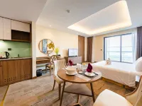 芒青豪華下龍中心II 鄰近下龍灣太陽世界主題公園的酒店