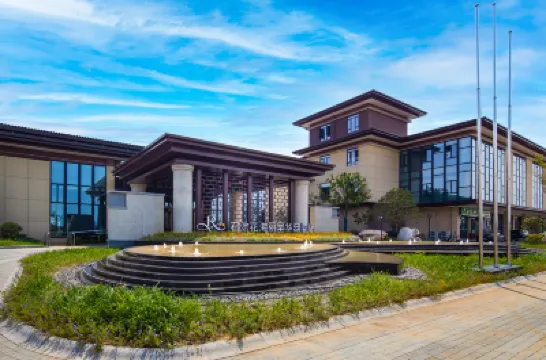 Huzhou Shichonghuahai Resort Hotel Hotels near shanlianfengqingzhen