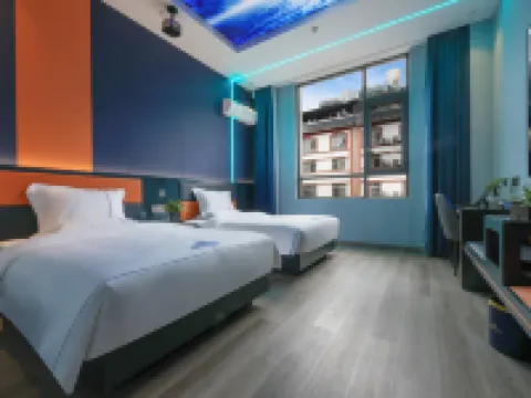 Jing'an Shangting Cinema Hotel (Fengqing Bus Terminal) Hotels in Fengqing