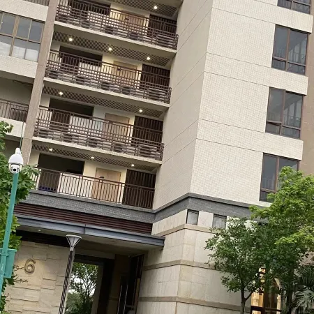 Huanhai Holiday Apartment (Yangjiang Hailing Island Poly Yintan Branch)