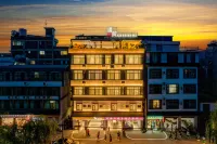 Qingyuan Private Hot Spring Resort Hotel (Mile Huquan Ecological Park) Hotels near Mile "Dongfeng Yun" Town - Viewing Platform