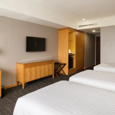OYO 1026 Evita Hotel Bacoor