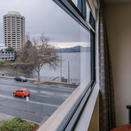 429 Apartments & Suites