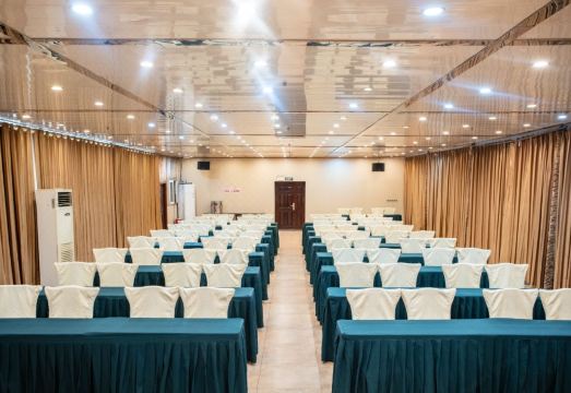 2. 자롱 호텔 (광..