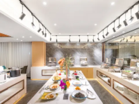 Vienna Hotel (Queshan Longshan Avenue) Hotels in Queshan
