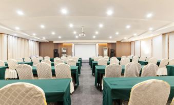 PK e-sports hotel (Xiamen Cruise Center Xiagu Wharf)