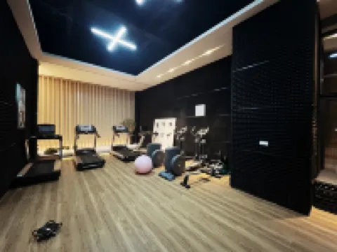 SENSE SCENE HOTEL (Chongqing Hongya Cave) - parking