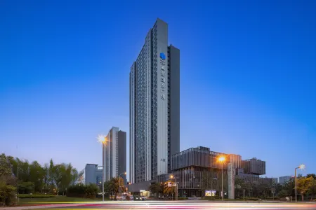 Palace Hotel (Chengdu OPPO Dasha Xinchuan Chuangxin Keji Yuan) Отели рядом с достопримечательностью «Singapore-Sichuan Hi-Tech Innovation Park»