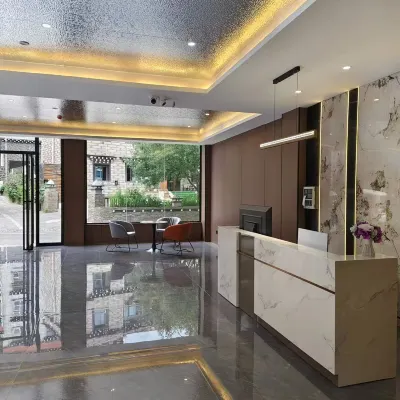 Daocheng Haoya Hotel