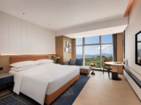 Four Points by Sheraton Dali Erhai Hotel Hotels in Dali