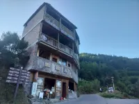 龍勝賞月閣民宿 龍脊梯田景區—古壯寨酒店