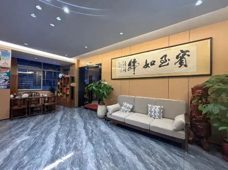 Wuyishan Wuyi Star Express Hotel Отели рядом с достопримечательностью «Wuyishan Pedestrian Street»