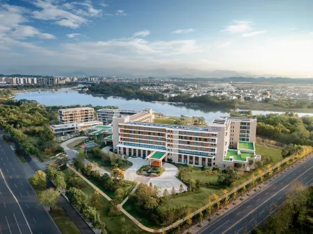 Hyatt Regency Huangshan Hengjiangwan Отели рядом со станцией Huangshan North Railway Station