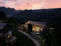 Guangnan Liulangcheng • Shihu Bay Banshan Resort Hotel Hotels in Guangnan