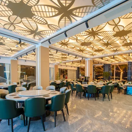 Yunman Hotel (Sanya Dadonghai Branch) Отели рядом с достопримечательностью «Пляж Дадунхай»