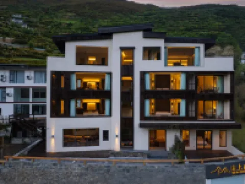 Shanshangshan • Yunyang Resort (Shuangqiao Valley Scenic Area) Hoteles en Xiaojin