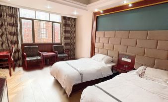 Chaling Bailun Fashion Hotel