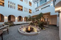 Azure · Above the Clouds (An All-Smart Designer's Guesthouse in Dali Old Town) - ที่มีฟิตเนส