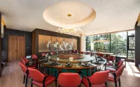 GULUXURY HOTEL