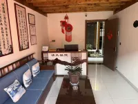 Breeze Courtyard