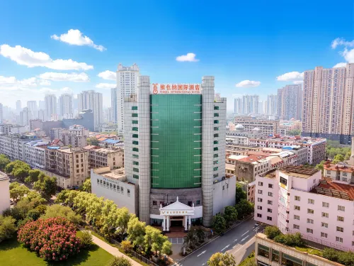 Vienna International Hotel - Pet friendly