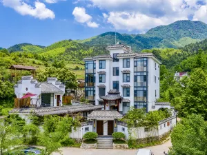 Fengyin Sanqiu Hostel