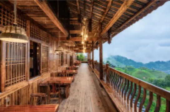 Suyin•Xiangsu | HOMETOWN•DESTINATION Diaojiaolou Guanjing Meisu (Longji Terrace Branch)