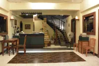 Centro Mactan Suites - Losmen