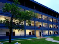 Yingxi Tangquan Resort Hotels near Peng's House