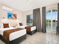 Comfort Inn Cairns City Hotels near Cairns Library