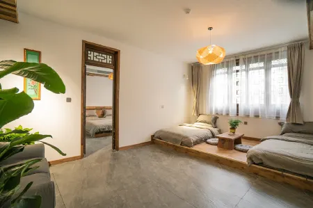 Liaocheng Buhua Lnn Отели рядом с достопримечательностью «Liaocheng Gymnasium»