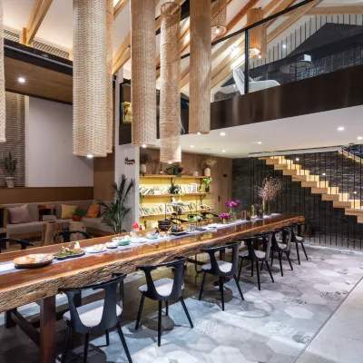 Three Flower Hotel Hotels near Panda Pavilion