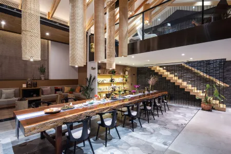 Three Flower Hotel Отели рядом с достопримечательностью «Pingqiao Stone Dam»