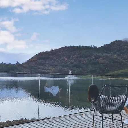 CLOUD·LAKE RESORT HOTEL