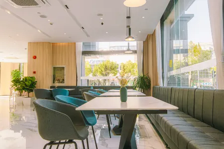 Shanghai JOYFUL YARD Hotel (Shanghai Pudong Airport Store)