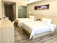精途酒店(化州北京路店) - 标准双床房