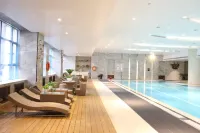 Bavaria Regent Hotel Hailar - Pools