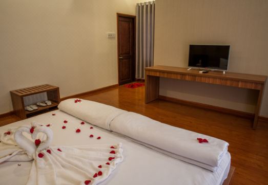 찌에우 캉 호텔