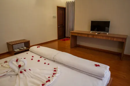 Trieu Khang Hotel