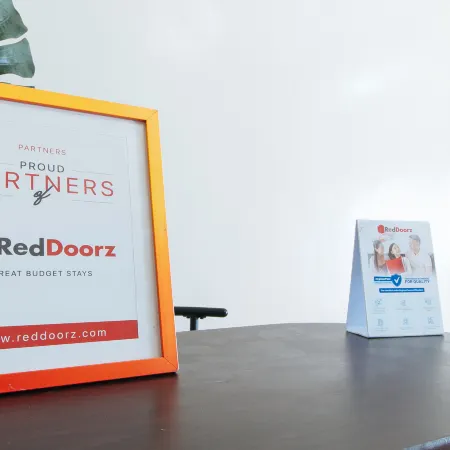 RedDoorz @ CAA Road Las Pinas