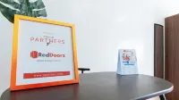 RedDoorz @ CAA Road Las Pinas Hotels in Las Pinas City