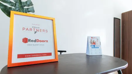 RedDoorz @ CAA Road Las Pinas