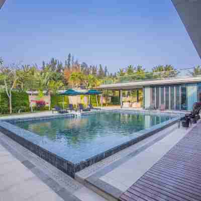 Sanya Youmi U-ME Swimming Pool Resort Hotel Exterior