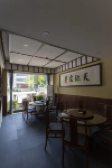 Xianshan Meishe (Damen Gate of Wudang Mountain Scenic Area)