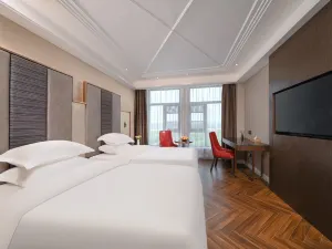 얼 패밀리 호텔 (화이난 제2중학교 지점)